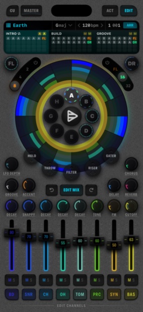 The Cue8 home screen in EDIT mode with the mixer and channel buttons